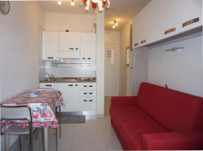 Apartment for 2 people with sea views